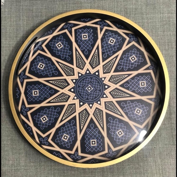 Round trays for sale - Picture 2 of 2